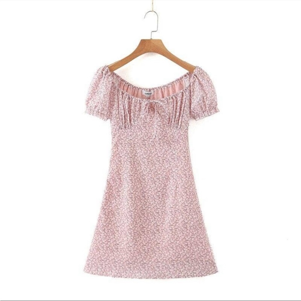 Strangers & Lovers Babydoll Mini Dress Sz Large Pink Floral Ruched